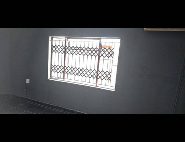 1 BEDROOM PROPERTY TO RENT IN MANIINI